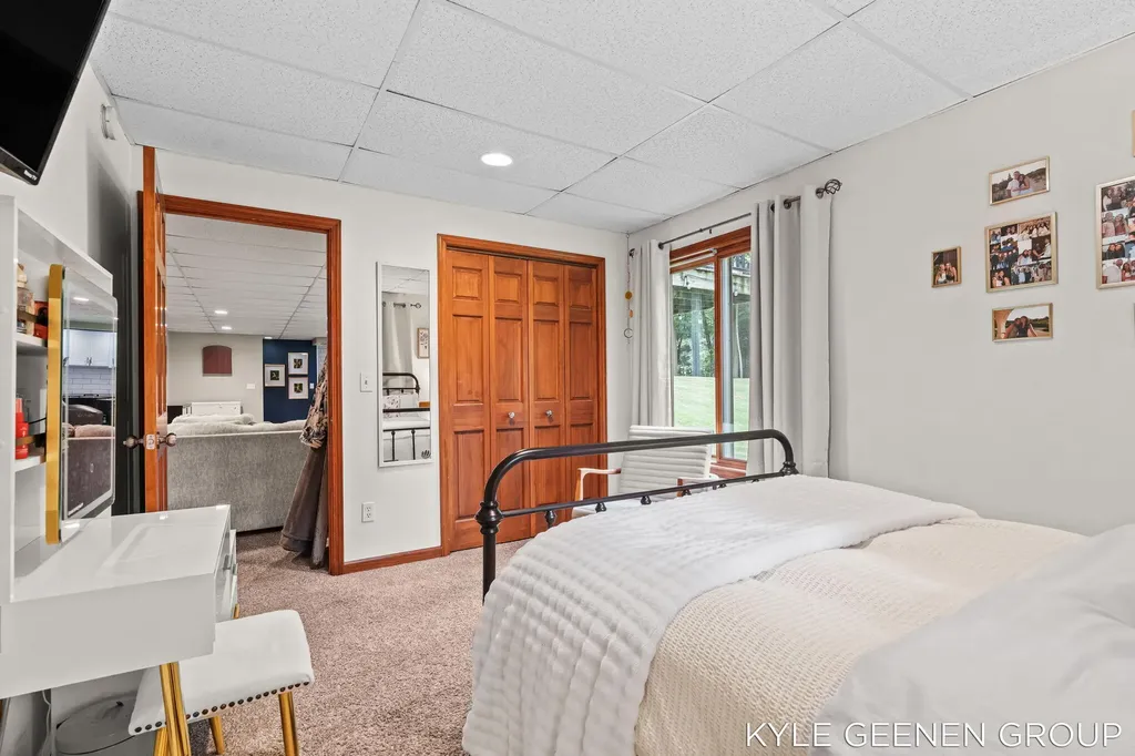 208 Chicago Avenue Park Township MI 49424