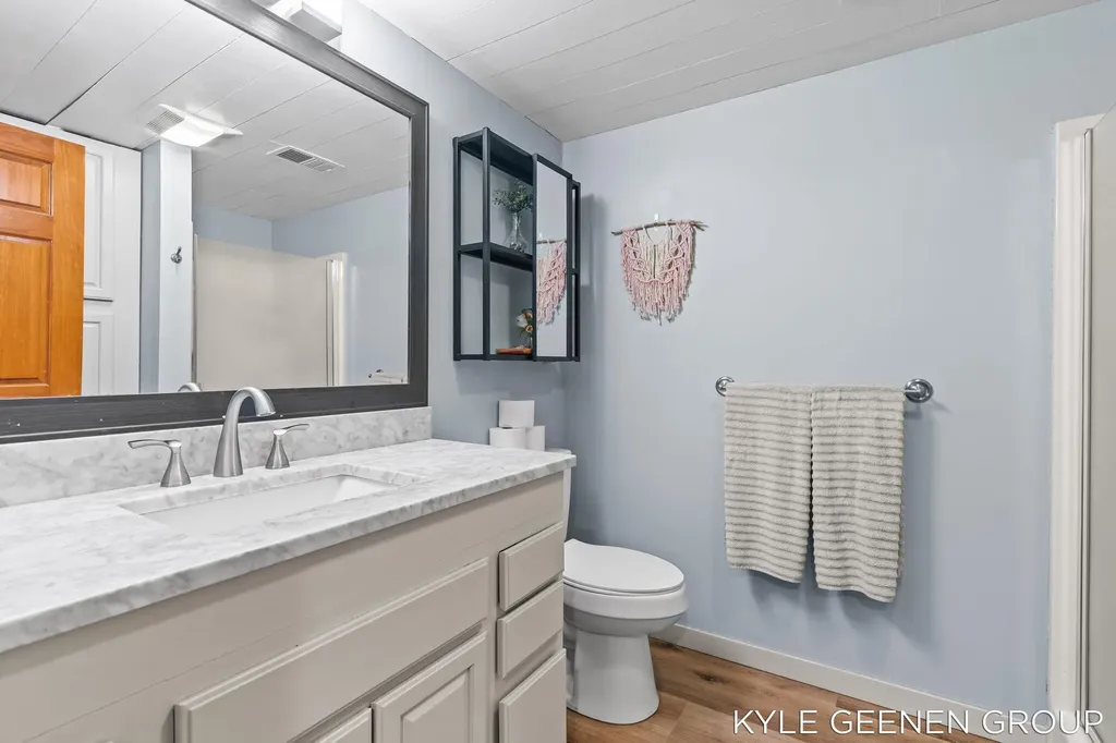 208 Chicago Avenue Park Township MI 49424
