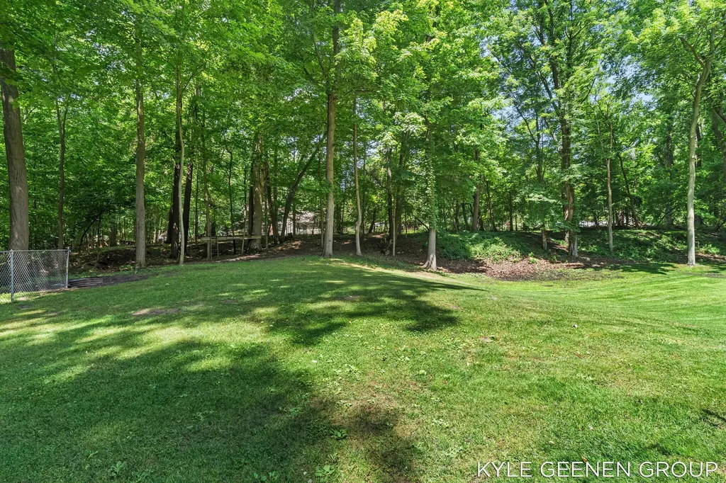 208 Chicago Avenue Park Township MI 49424