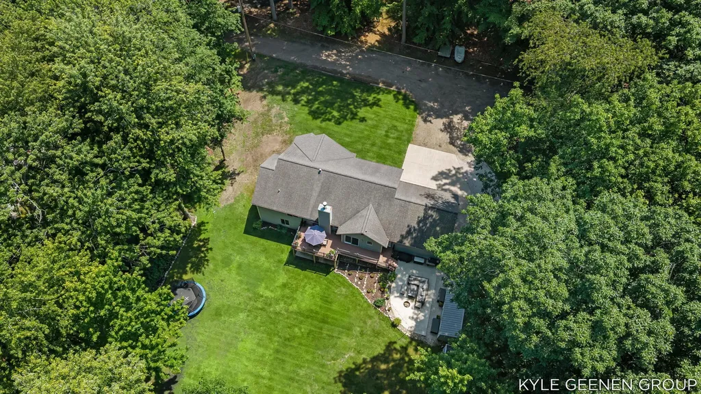 208 Chicago Avenue Park Township MI 49424
