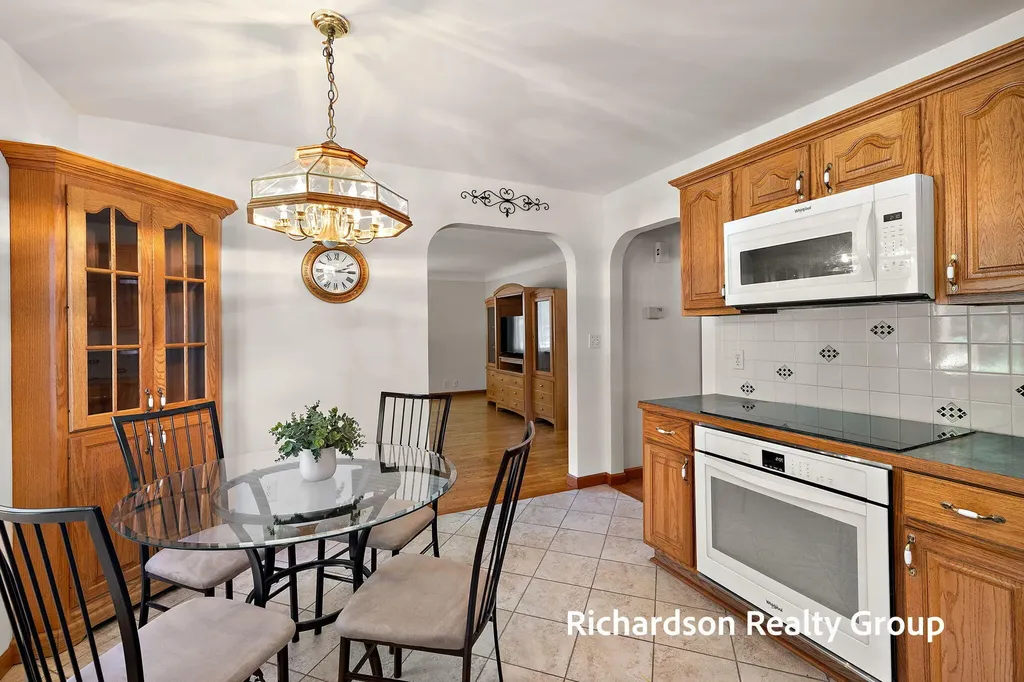 1702 Waverly Avenue Grand Haven City MI 49417