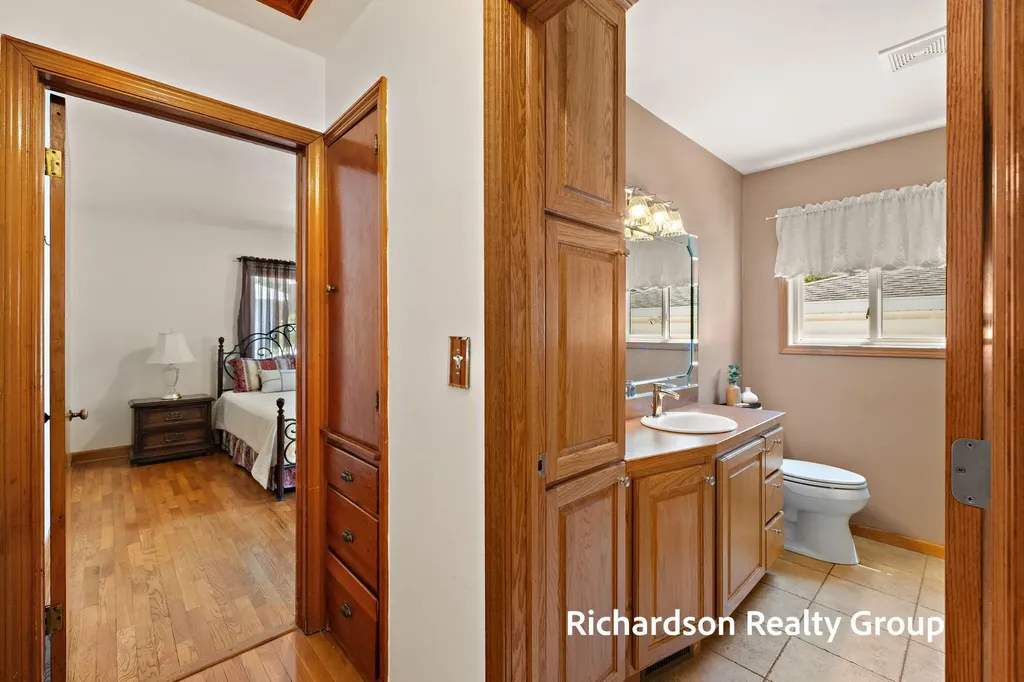 1702 Waverly Avenue Grand Haven City MI 49417