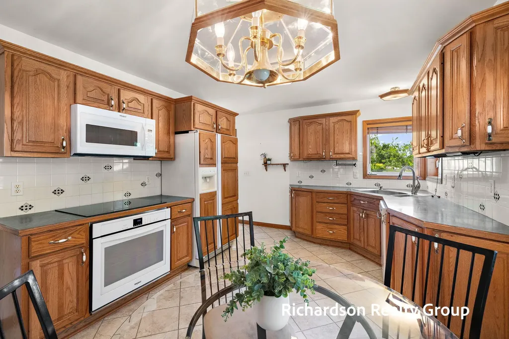 1702 Waverly Avenue Grand Haven City MI 49417