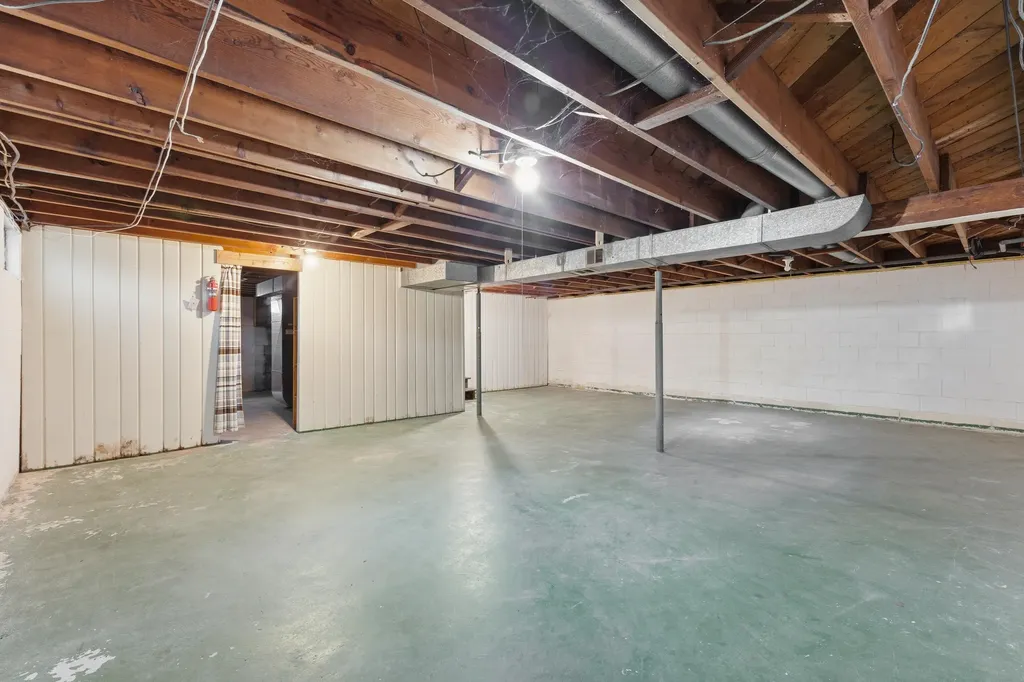 619 Fall Street Spring Lake Village MI 49456