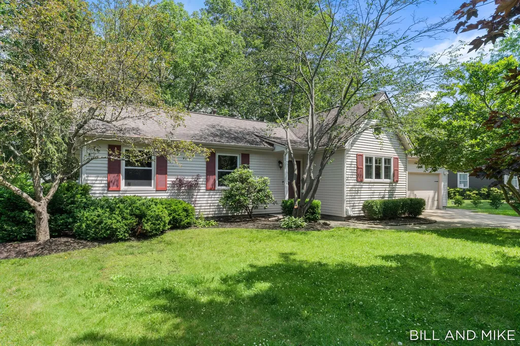 3517 64th Street Saugatuck Township MI 49453
