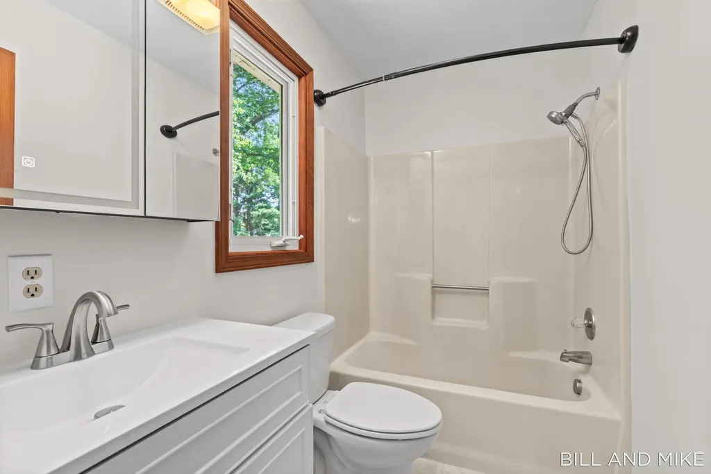 3517 64th Street Saugatuck Township MI 49453