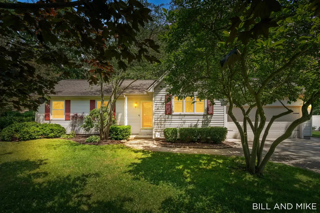 3517 64th Street Saugatuck Township MI 49453