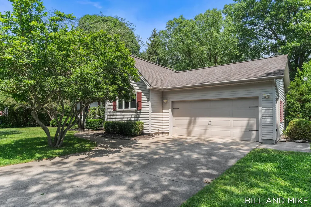 3517 64th Street Saugatuck Township MI 49453