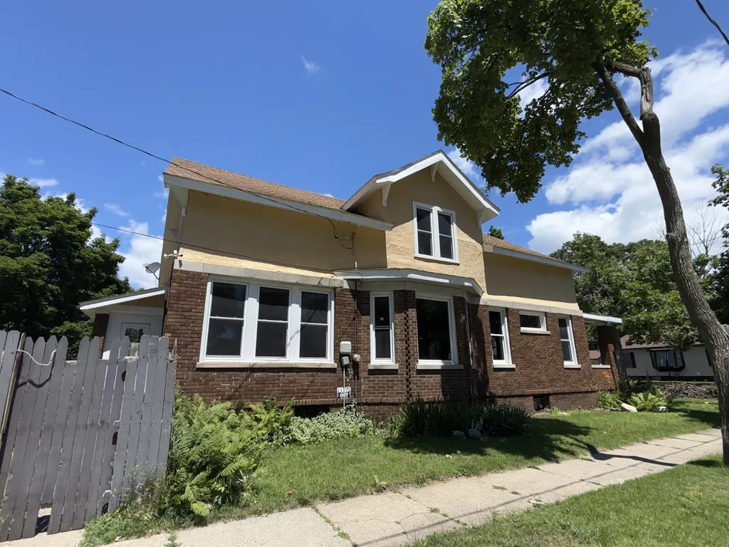 1607 6th Street Muskegon City MI 49441
