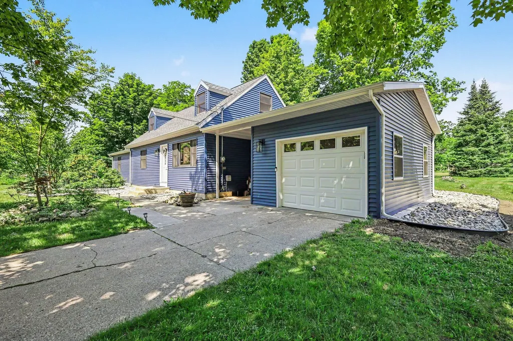 7741 Old Channel Trail Montague City MI 49437