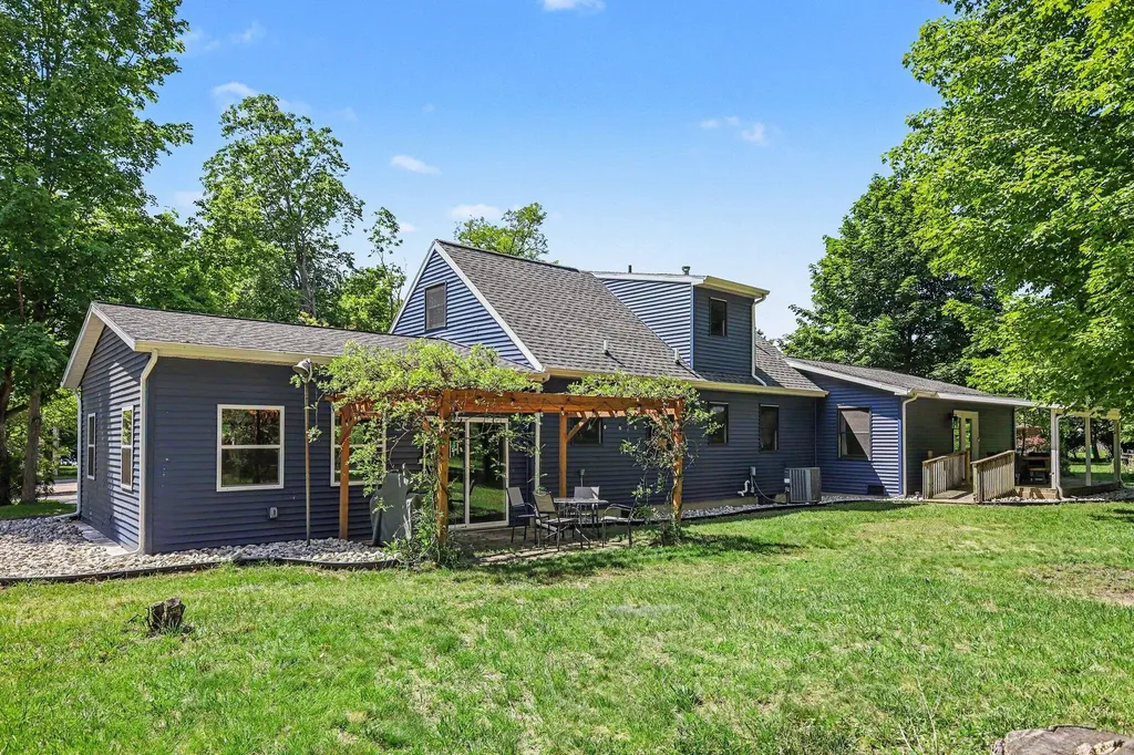 7741 Old Channel Trail Montague City MI 49437