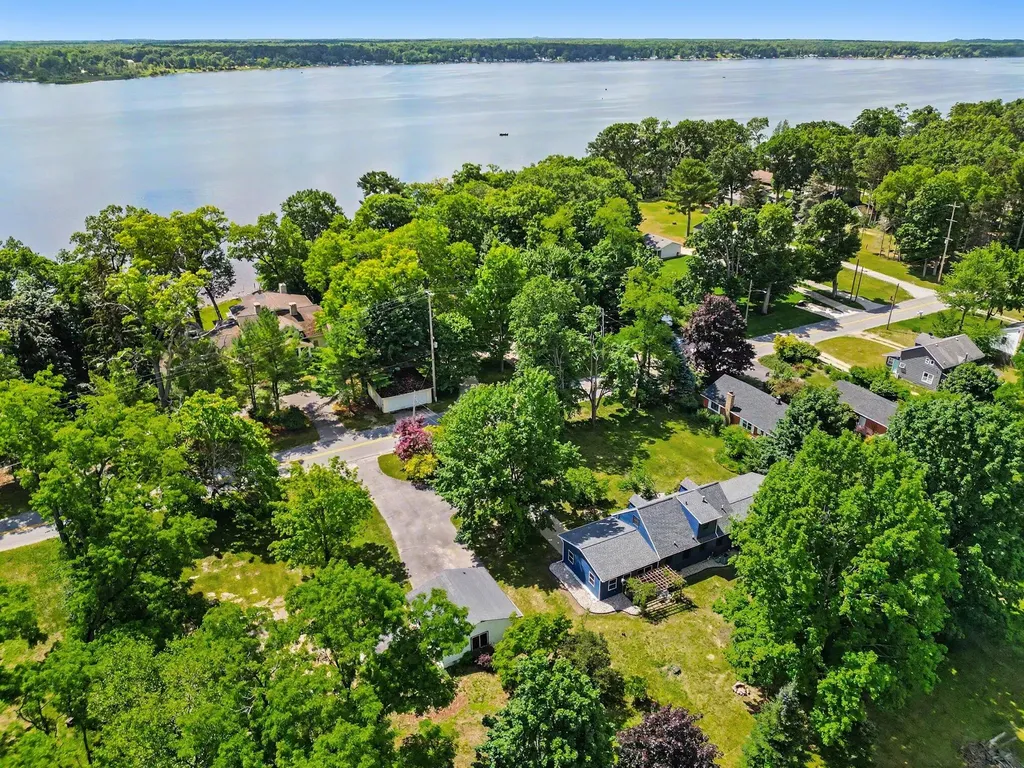 7741 Old Channel Trail Montague City MI 49437