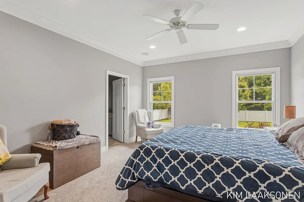 349 Parkside Lane Unknown City MI 49406