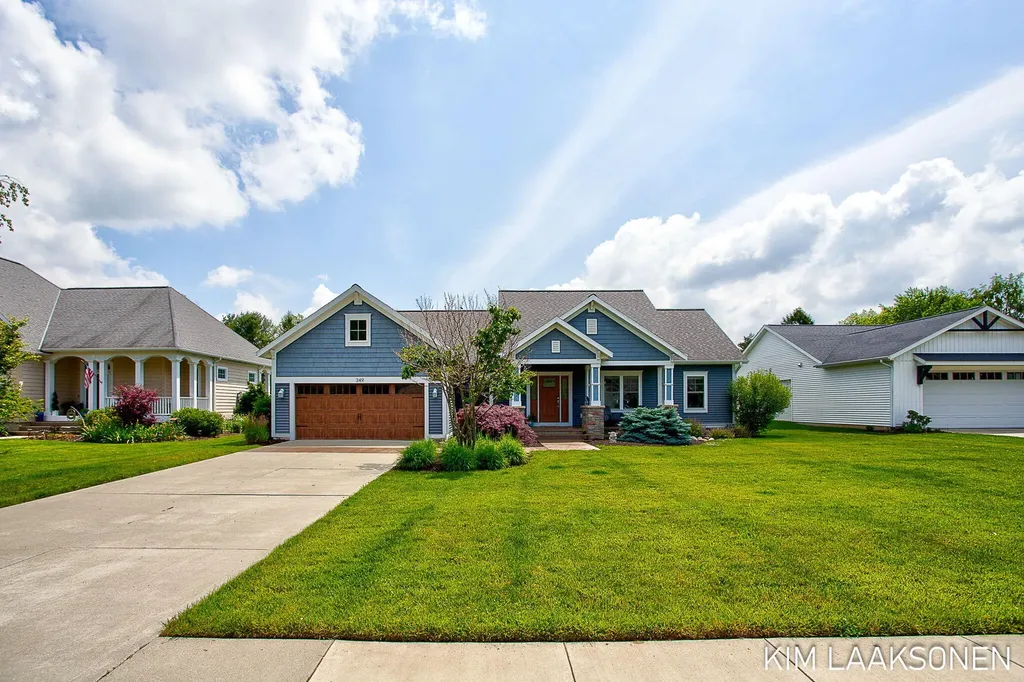 349 Parkside Lane Unknown City MI 49406