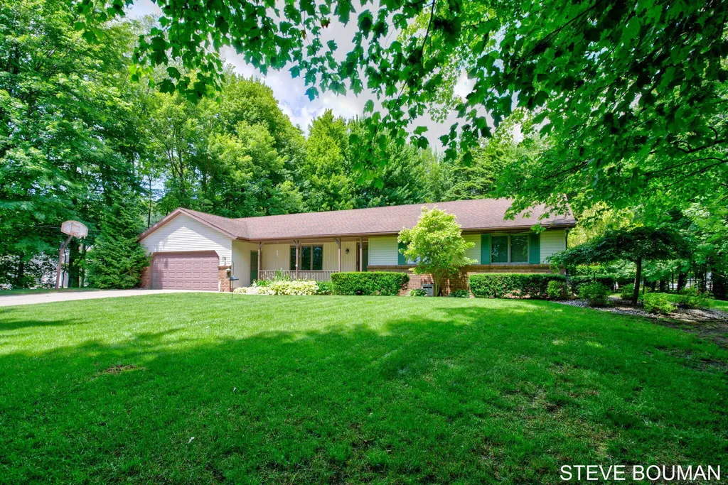 5915 141st Avenue Fillmore Township MI 49423