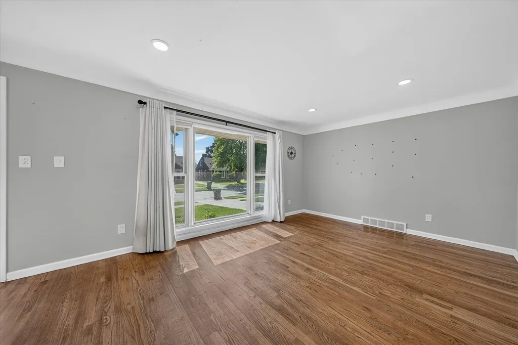 6796 Norwood Avenue Allen Park City MI 48101