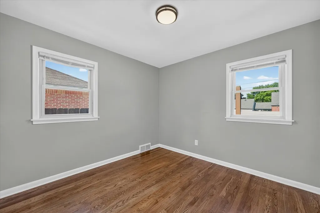 6796 Norwood Avenue Allen Park City MI 48101