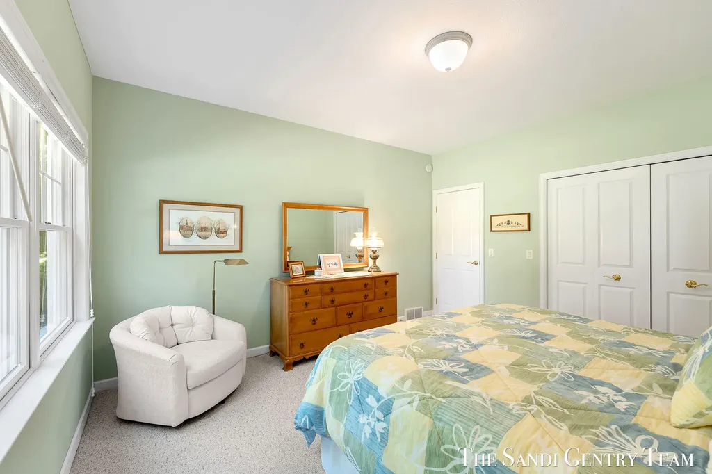 18090 Wildwood Springs Parkway Spring Lake Township MI 49456