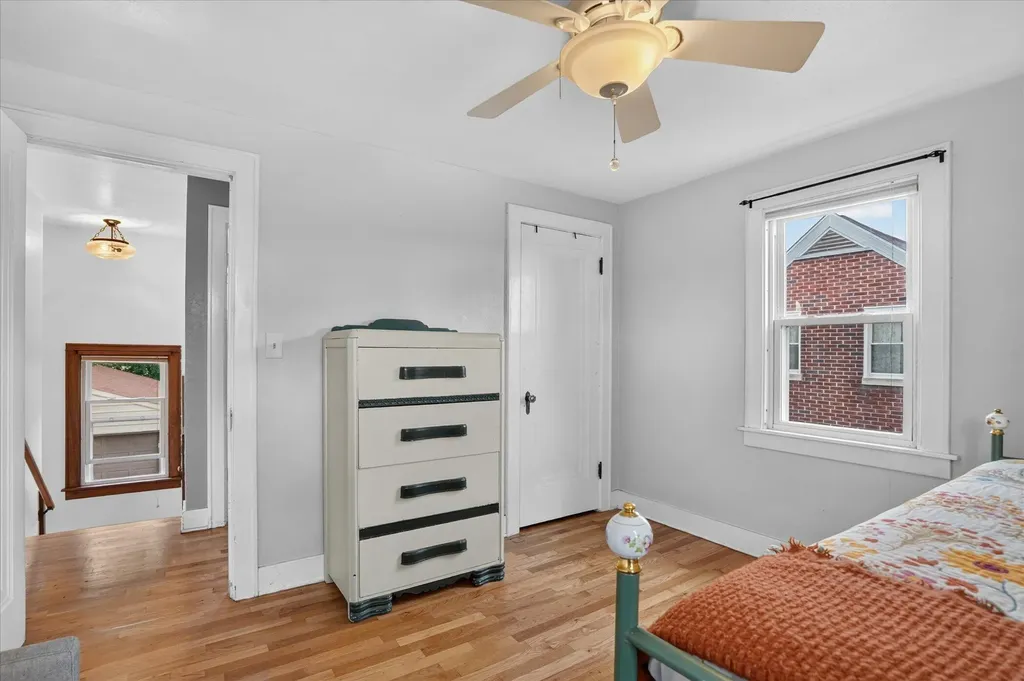 814 N Fairview Avenue Lansing City MI 48912