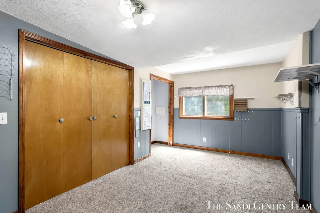 1360 E Bigelow Creek Trail Brooks Township MI 49337
