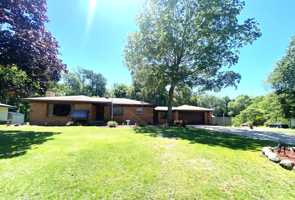 736 Lillian Street Park Township MI 49424