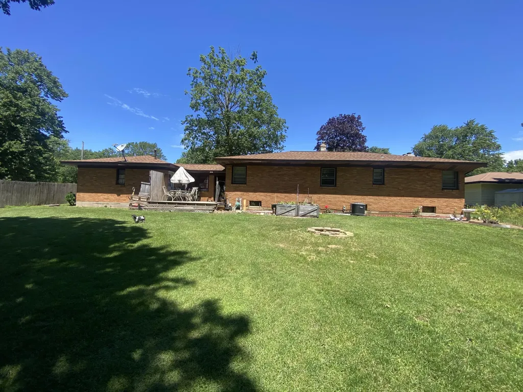 736 Lillian Street Park Township MI 49424