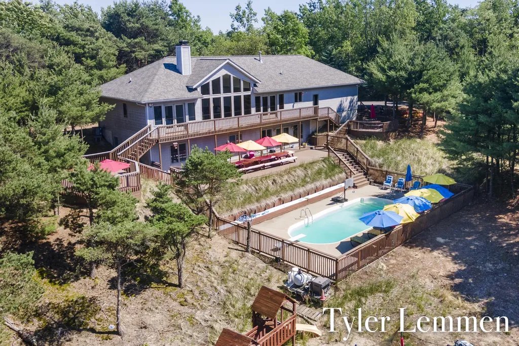5111 Ruby Ridge Port Sheldon Township MI 49424
