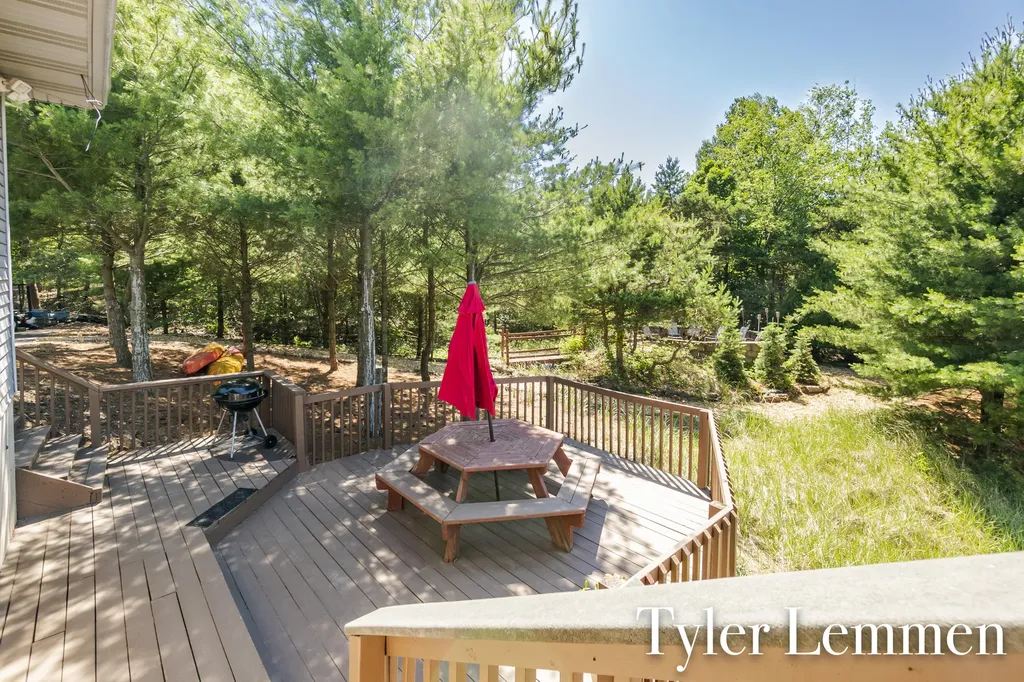 5111 Ruby Ridge Port Sheldon Township MI 49424