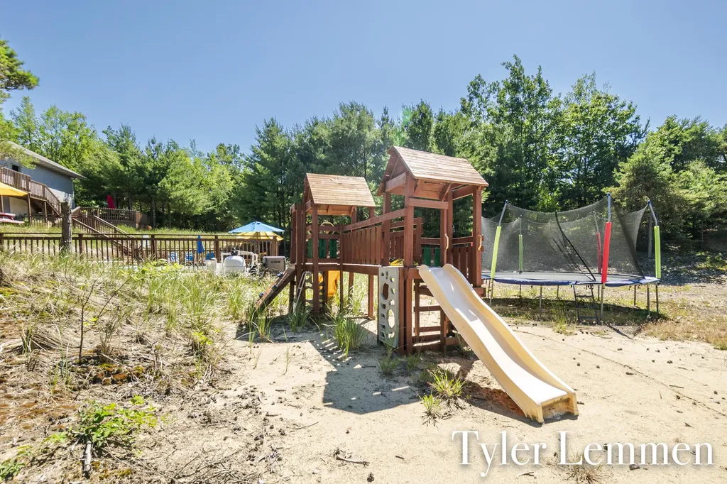 5111 Ruby Ridge Port Sheldon Township MI 49424