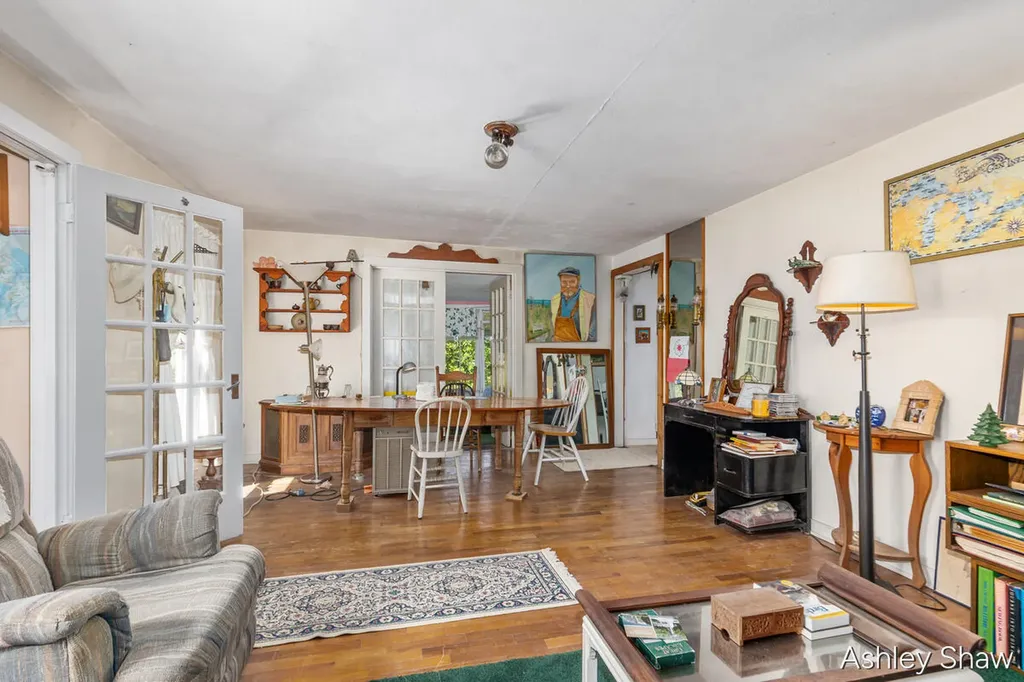 7101 114th Avenue Ganges Township MI 49408