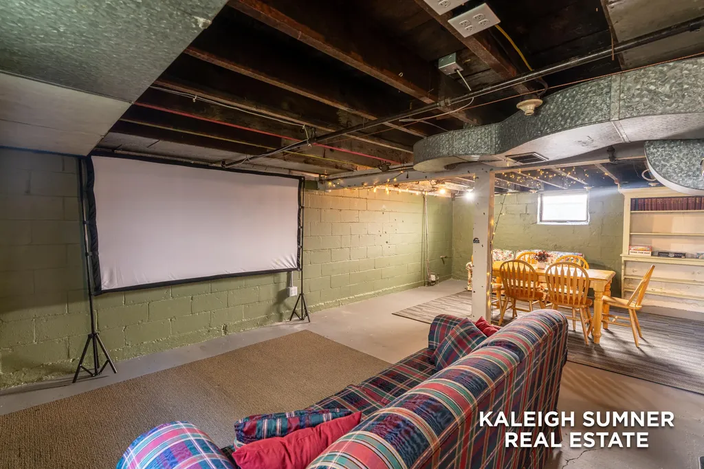 1440 Pennoyer Avenue Grand Haven City MI 49417