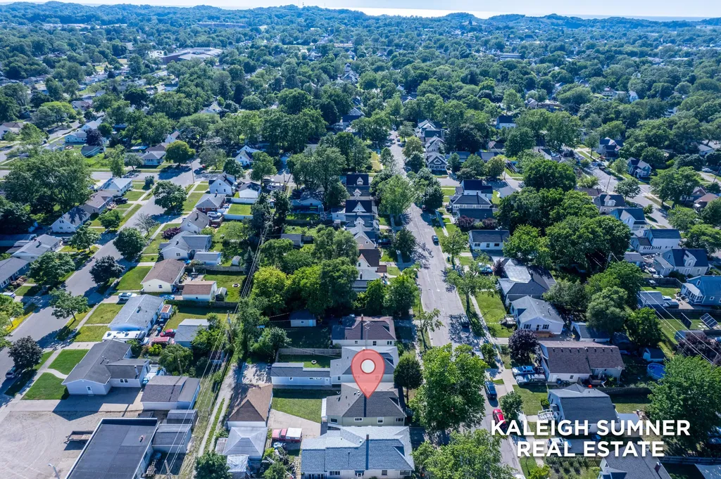 1440 Pennoyer Avenue Grand Haven City MI 49417