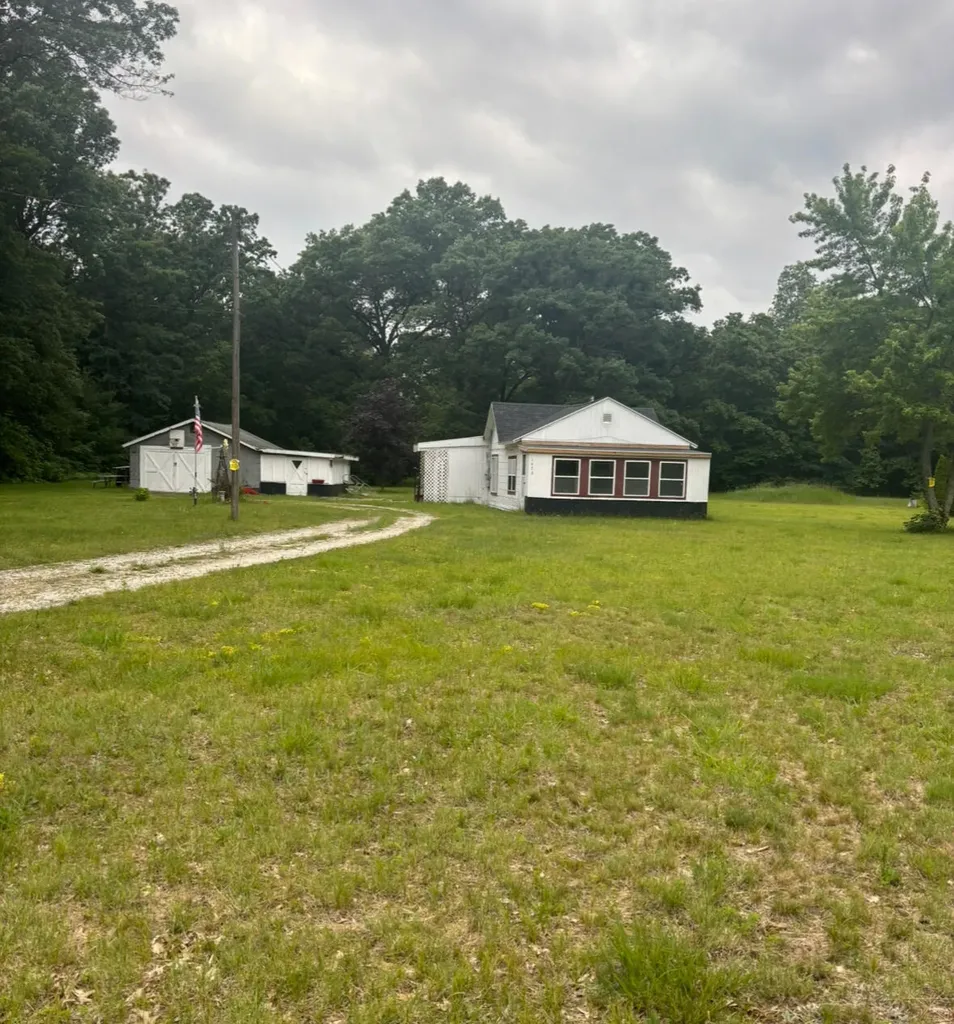 1473 Chatterson Road Egelston Township MI 49442