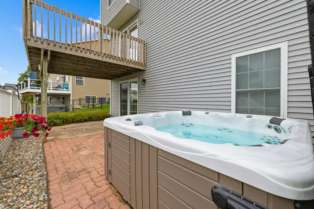 2485 Willow Ridge Drive Georgetown Charter Township MI 49428