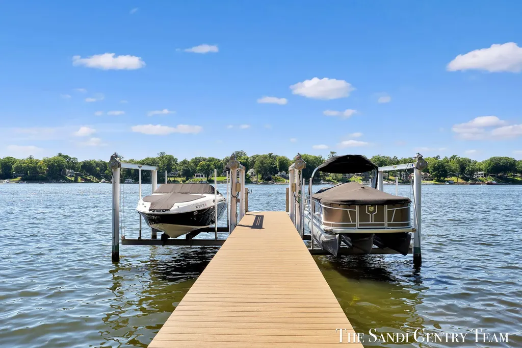 18131 N Fruitport Road Spring Lake Township MI 49456