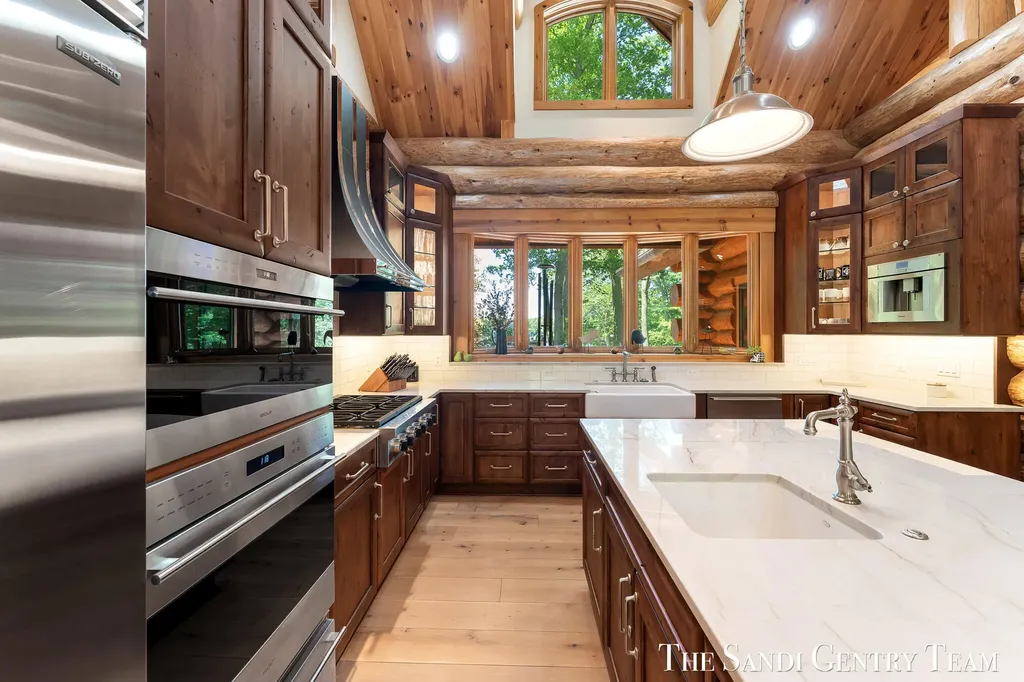 18131 N Fruitport Road Spring Lake Township MI 49456