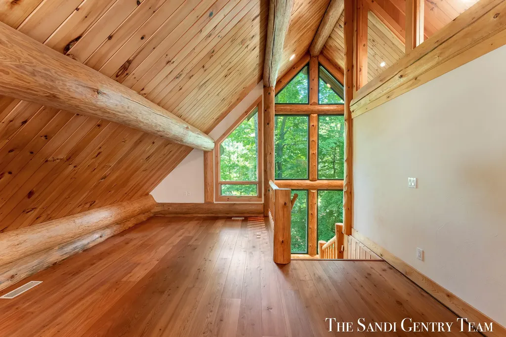 18131 N Fruitport Road Spring Lake Township MI 49456