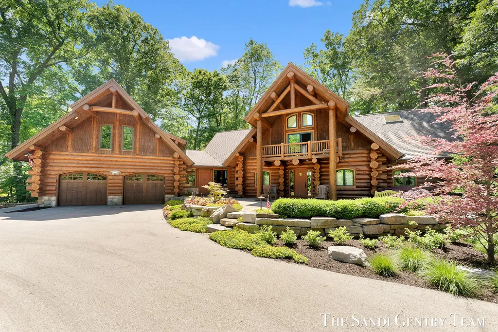 18131 N Fruitport Road Spring Lake Township MI 49456