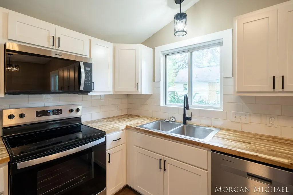 700 Oak Avenue Muskegon City MI 49442