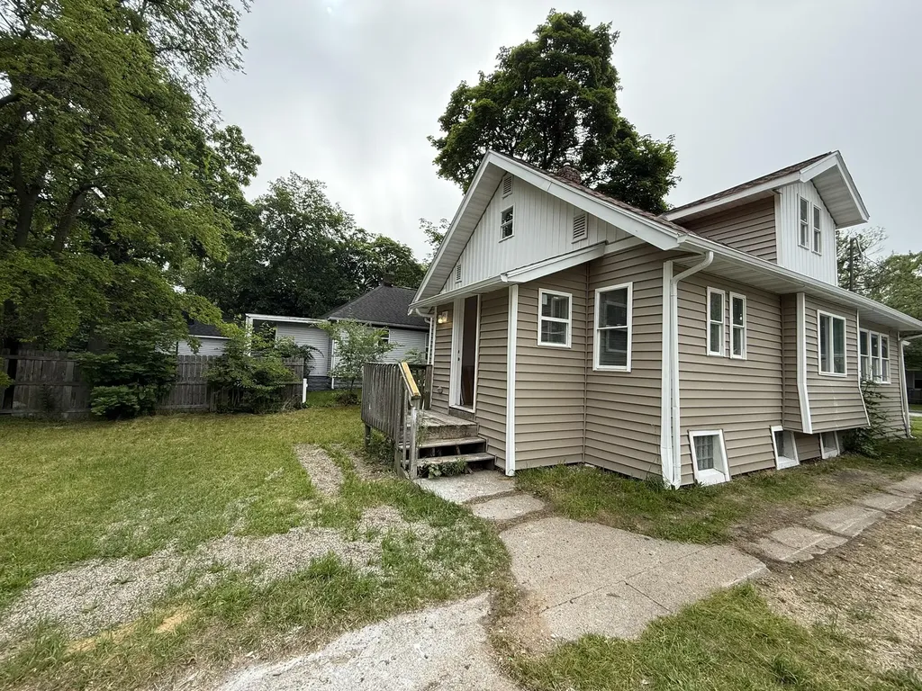 612 Ada Avenue Muskegon City MI 49442