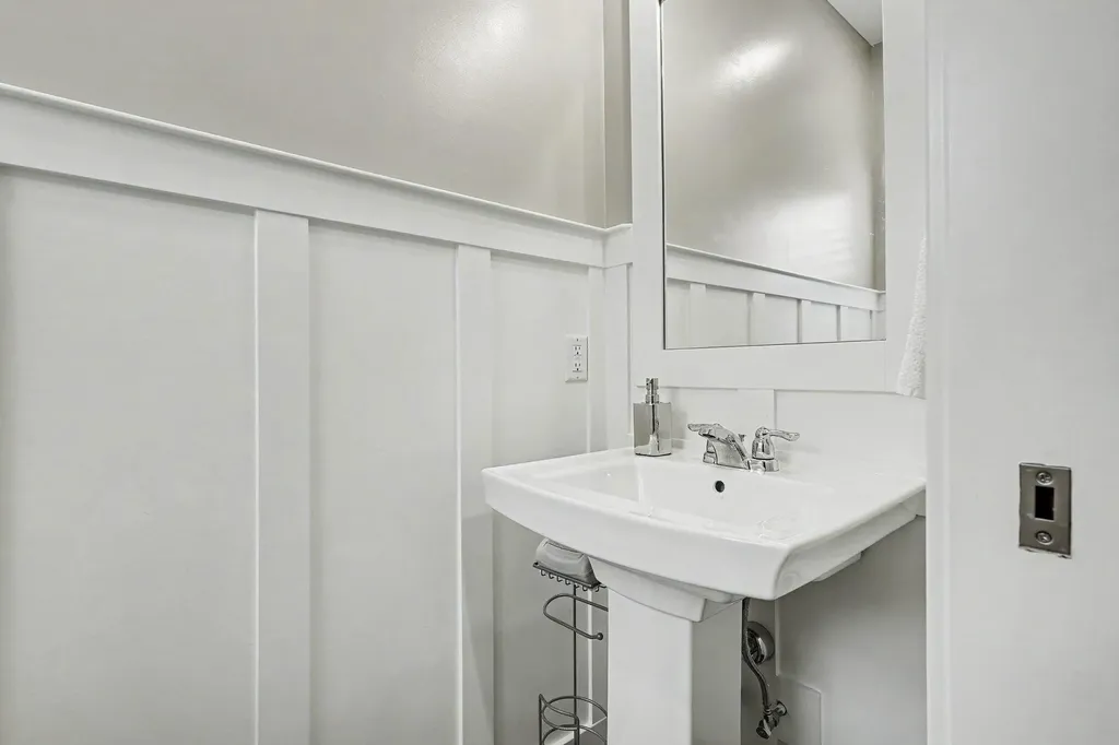 13652 Whitfield Drive Crockery Township MI 49448