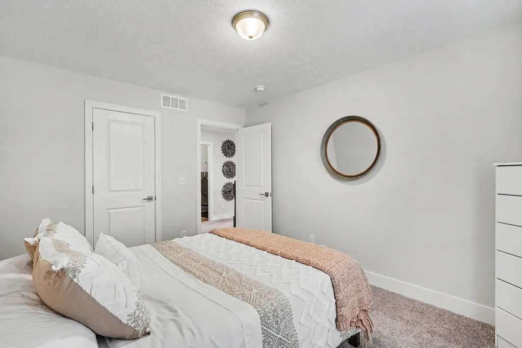 13652 Whitfield Drive Crockery Township MI 49448