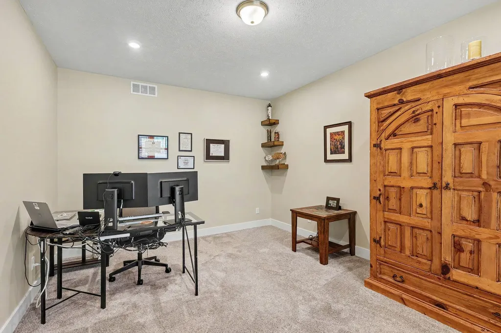 13652 Whitfield Drive Crockery Township MI 49448