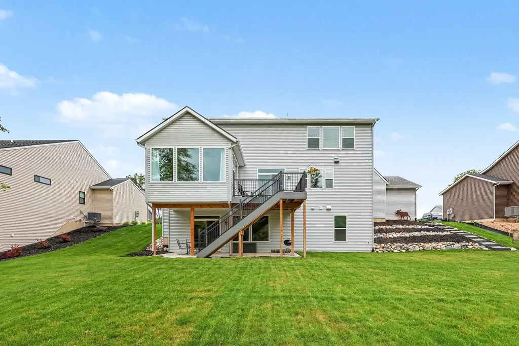 13652 Whitfield Drive Crockery Township MI 49448