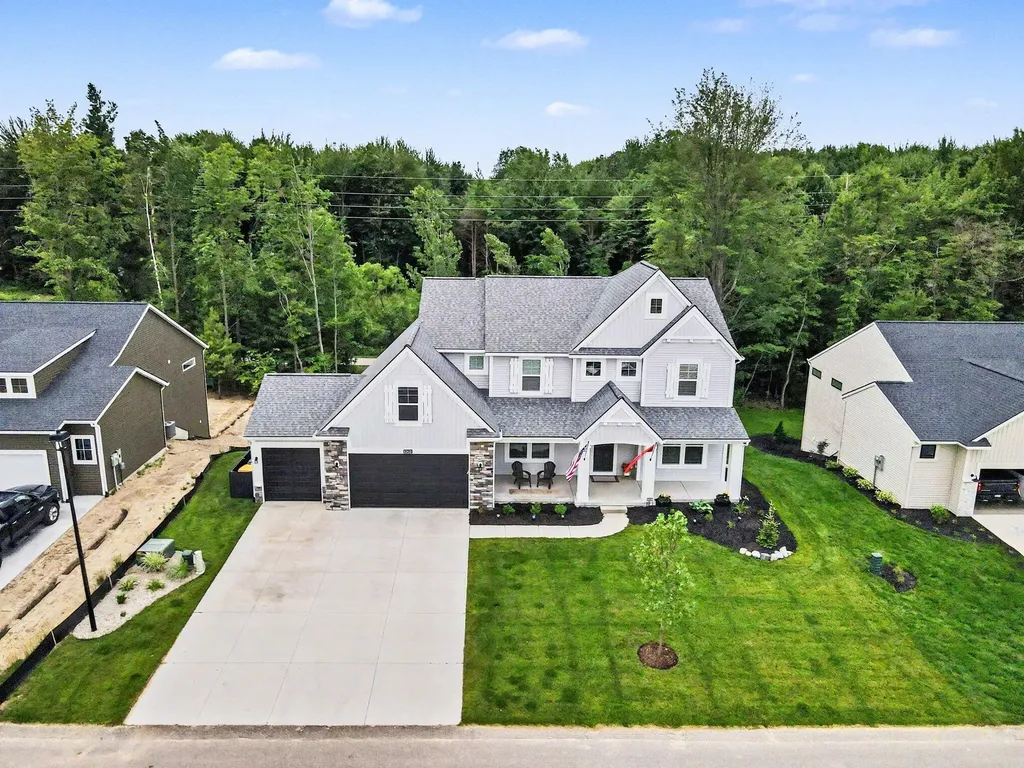 13652 Whitfield Drive Crockery Township MI 49448