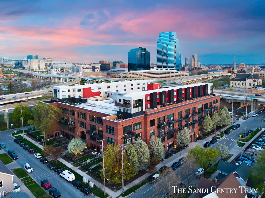 600 Broadway Avenue NW Grand Rapids City MI 49504