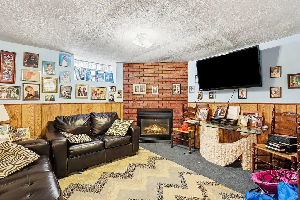 1202 Alexander Street SE Grand Rapids City MI 49506