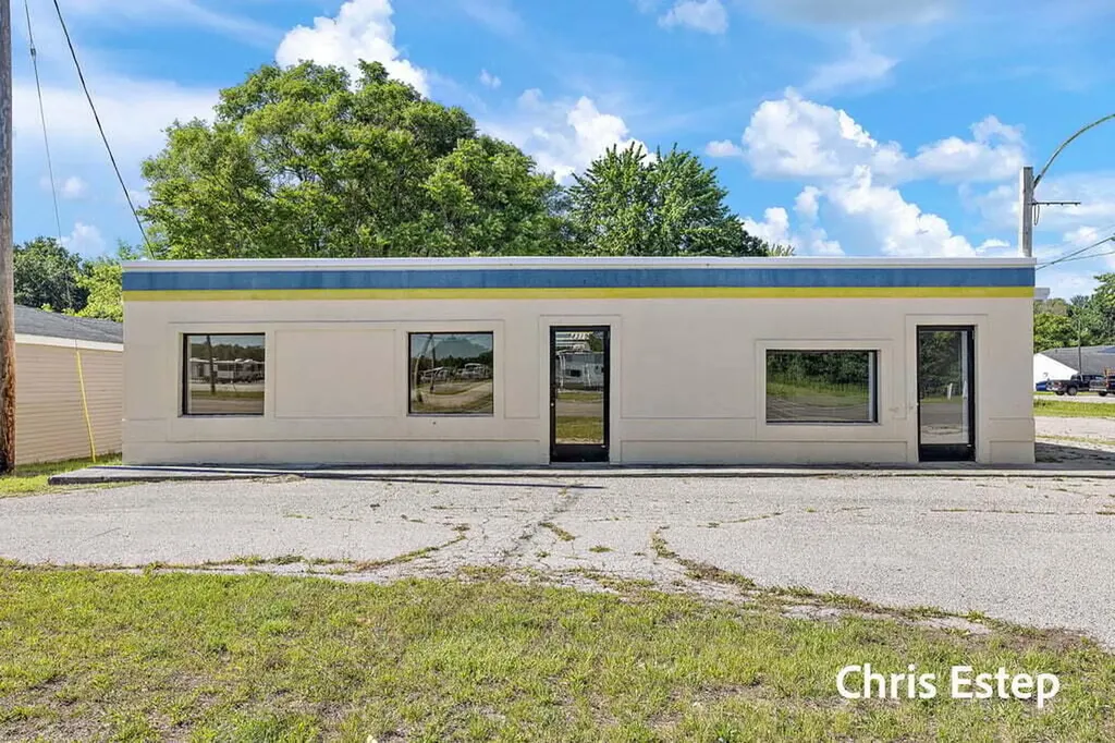 4319 E Apple Avenue Egelston Township MI 49442