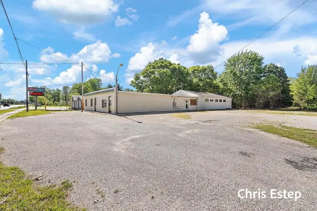 4319 E Apple Avenue Egelston Township MI 49442