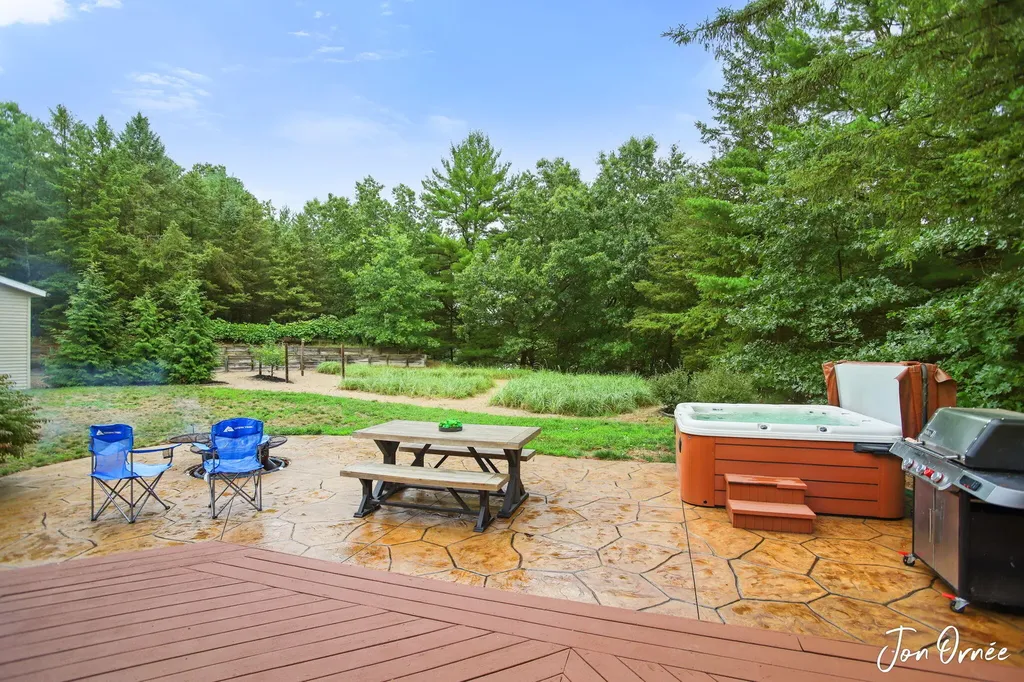 10808 Simpson W Oakfield Township MI 48838